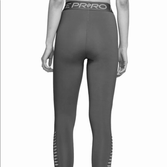 Nike Pro High Waist Leggings - Picture 5 of 7